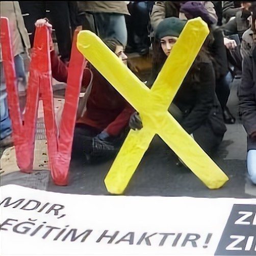 Какие буквы запрещали на территории Турции?