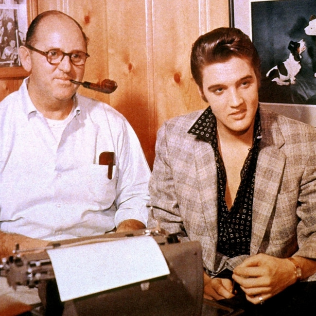 Зачем менеджер Элвиса Пресли распространял значки с надписью «I hate Elvis»?