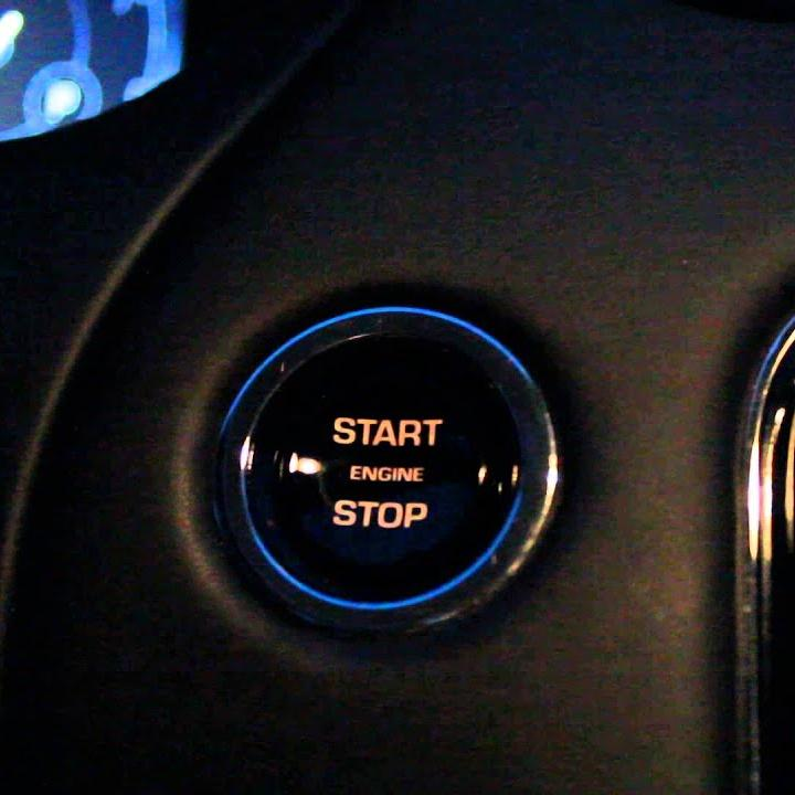 Чем продиктована частота миганий кнопки старта двигателя в автомобилях Jaguar XF?
